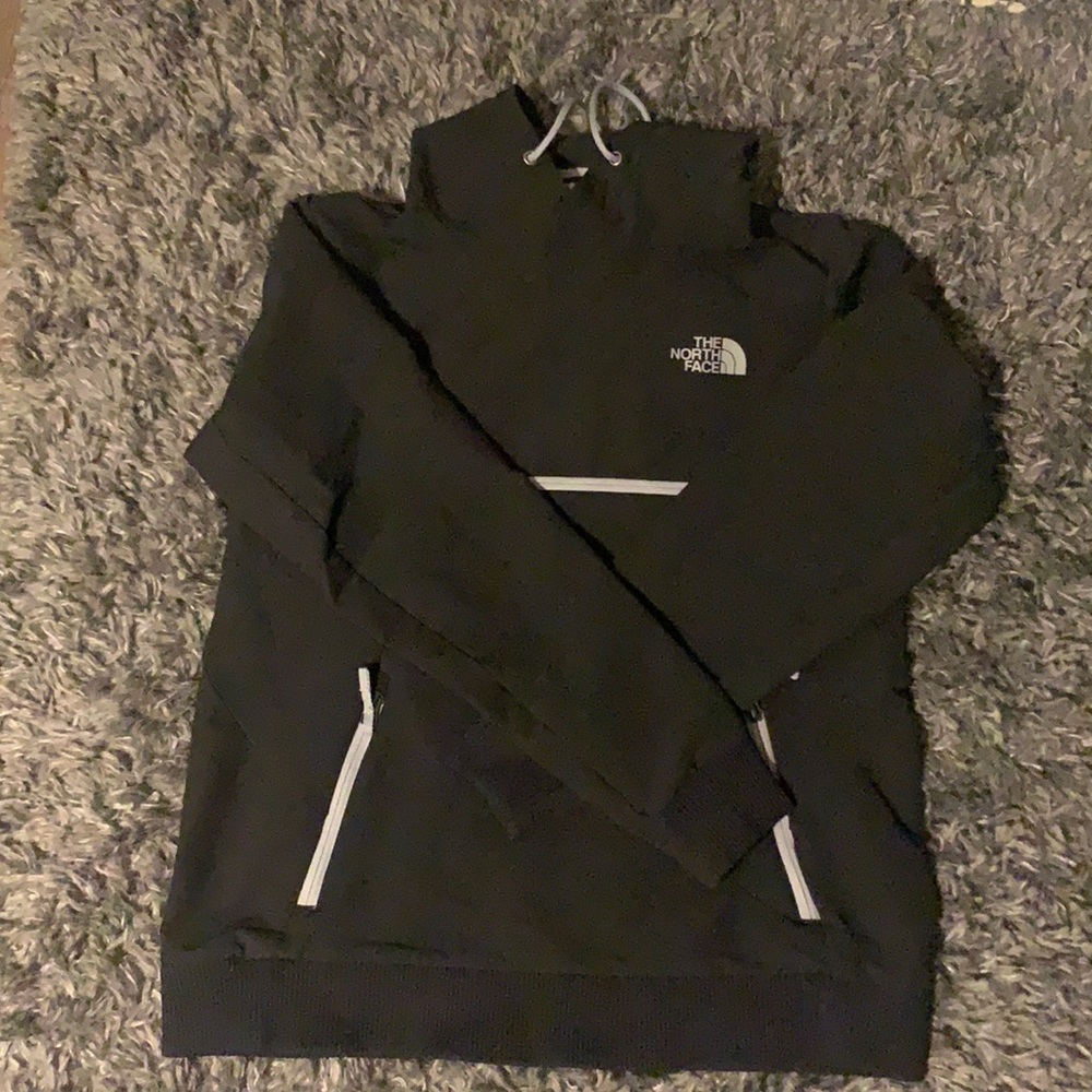 Women’s black North Face Hoodie